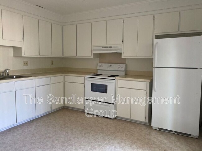 Foto del edificio - 4736 Linfield Ln