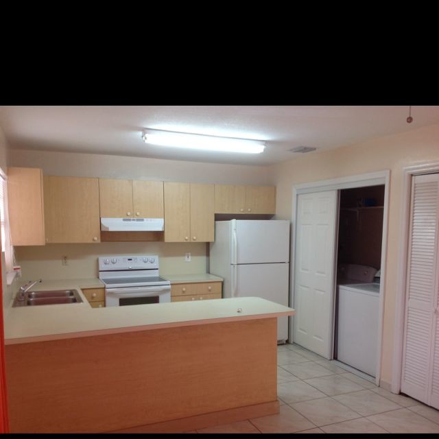 Building Photo - 1222 NW 34th Ave