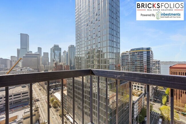 Building Photo - 2100 3rd Ave