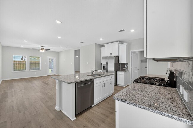 Building Photo - Exceptional Value in Little Elm's Premier New Community