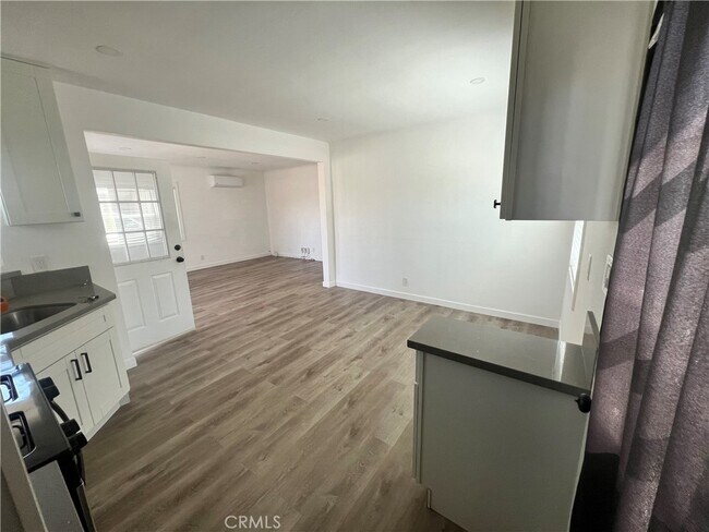 Foto del edificio - 434 E 57th St
