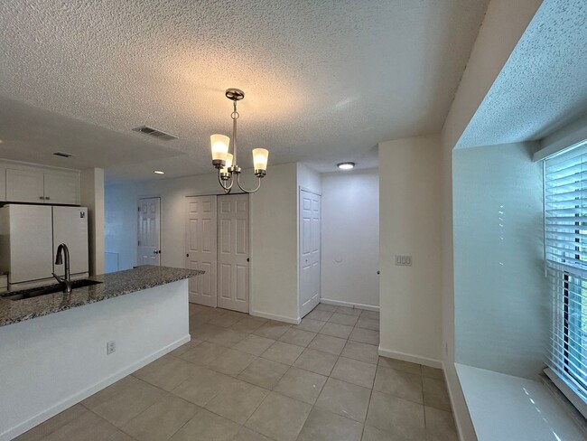 Foto del edificio - Delightful 3BR/2.5BA Condo in Altamonte Sp...
