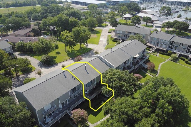 Foto del edificio - 17 Lakewood Ln