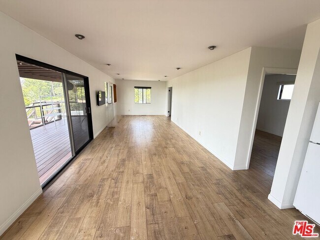 Foto del edificio - 28870 Selfridge Dr