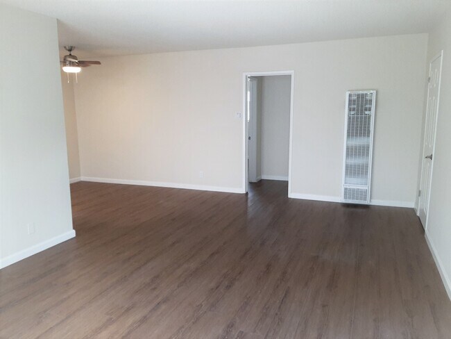 Foto del edificio - 3722 Mentone Ave