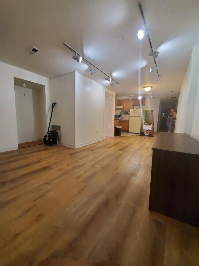 Foto del edificio - 2136 W 18th St