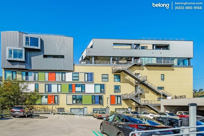 Foto del edificio - 200 N San Fernando Rd