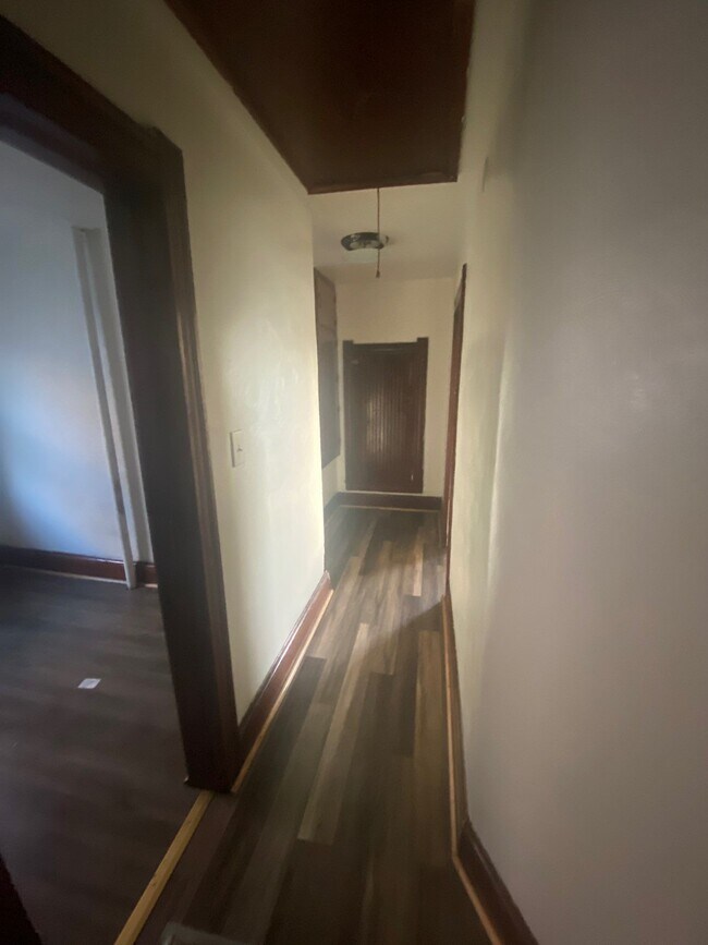 Foto del edificio - 220 E Pearl St