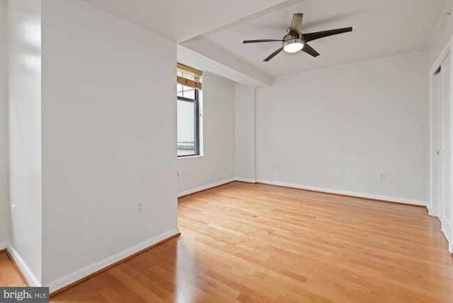 Foto del edificio - 1021 N Garfield St