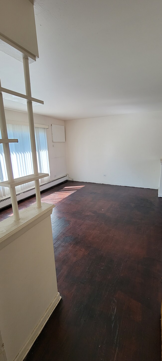 Foto del edificio - 400 E 109th St