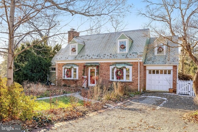 Building Photo - 3062 N Quincy St