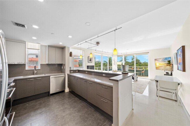 Foto del edificio - 200 Ocean Dr