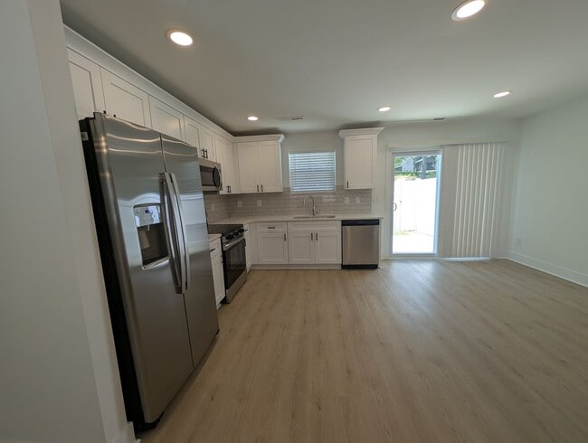 Foto del edificio - Newly built 2 story, 3 bedroom, 2.5 bath duplex located in Kannapolis!