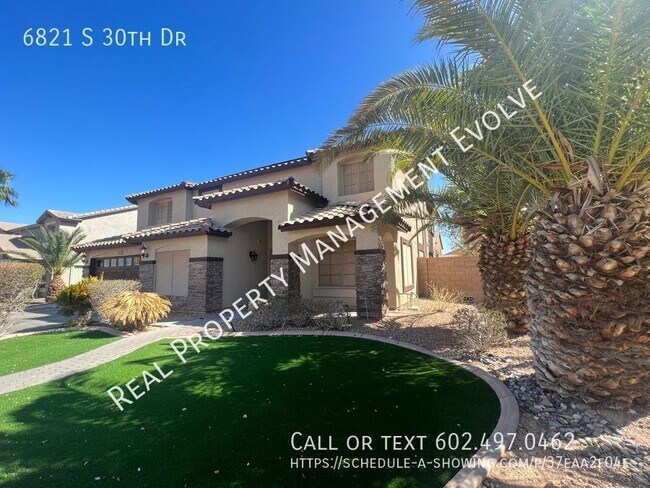 Building Photo - Tenant occupied and will assist with showi...