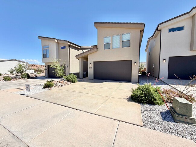 Foto del edificio - Beautiful 3 bed 2.5 bath Home!