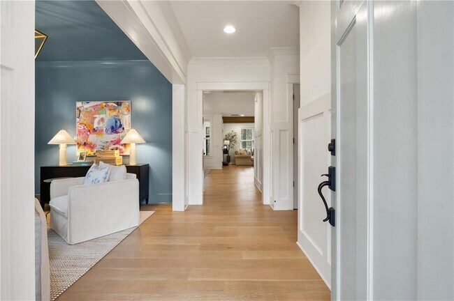 Foto del edificio - 5638 Glenrich Dr