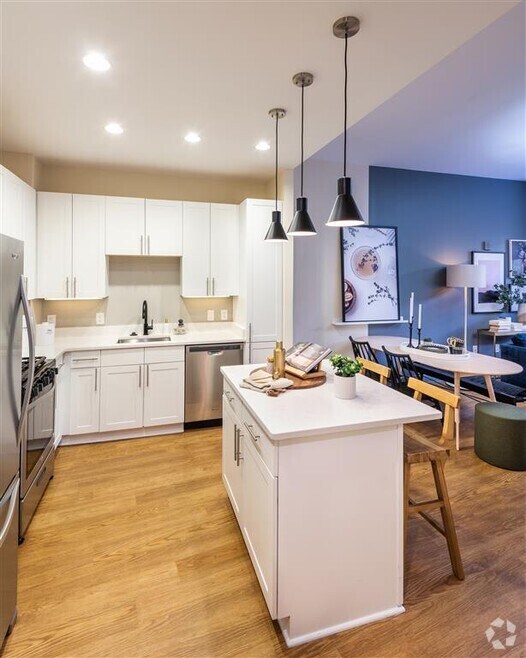 The Park at Courthouse Condominiums Apartments for Rent with Hardwood Floors Arlington, VA