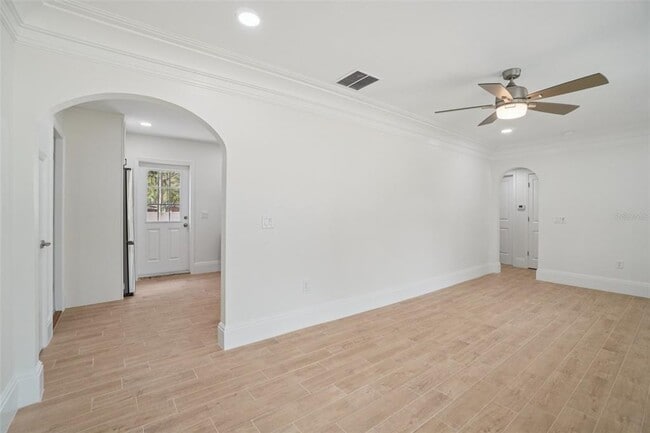 Foto del edificio - 9008 Bay St NE