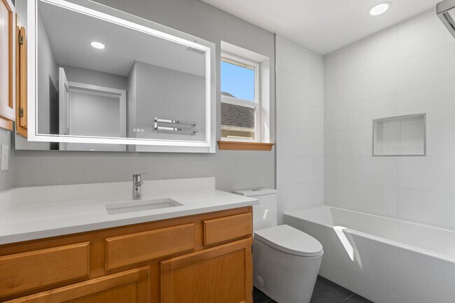 Building Photo - Newly Remodeled Home with Air Conditioning...