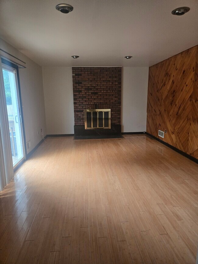 Foto del edificio - 15 Cardinal Ct