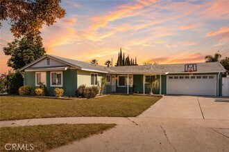 Building Photo - 8002 San Luis Cir