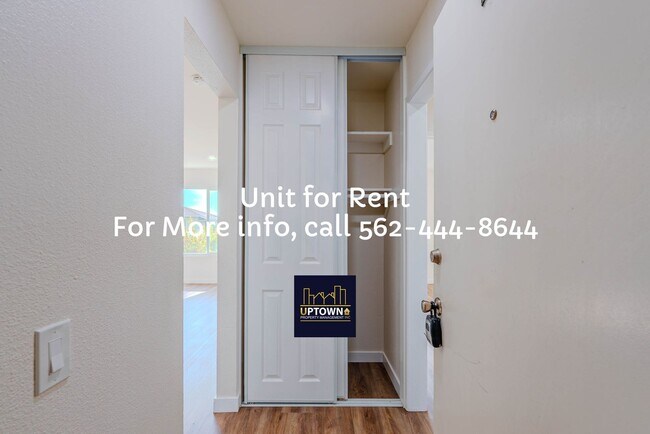 Building Photo - Breed Apartments