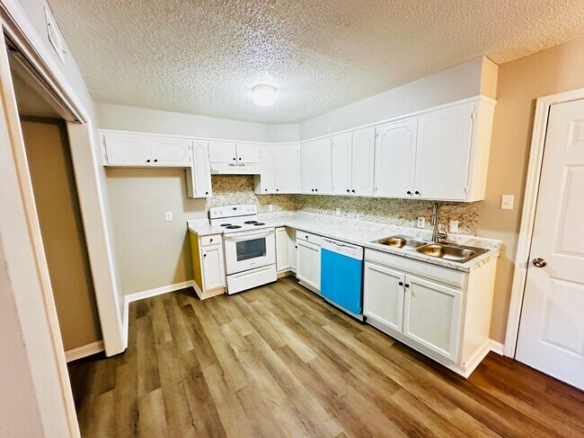 Foto del edificio - A Great Living Space in the Heart of the C...