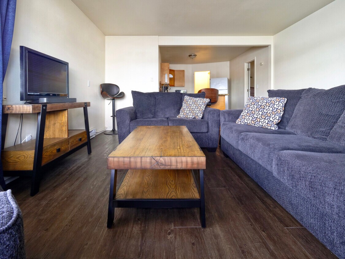 Foto principal - 3501 NE Marine Dr