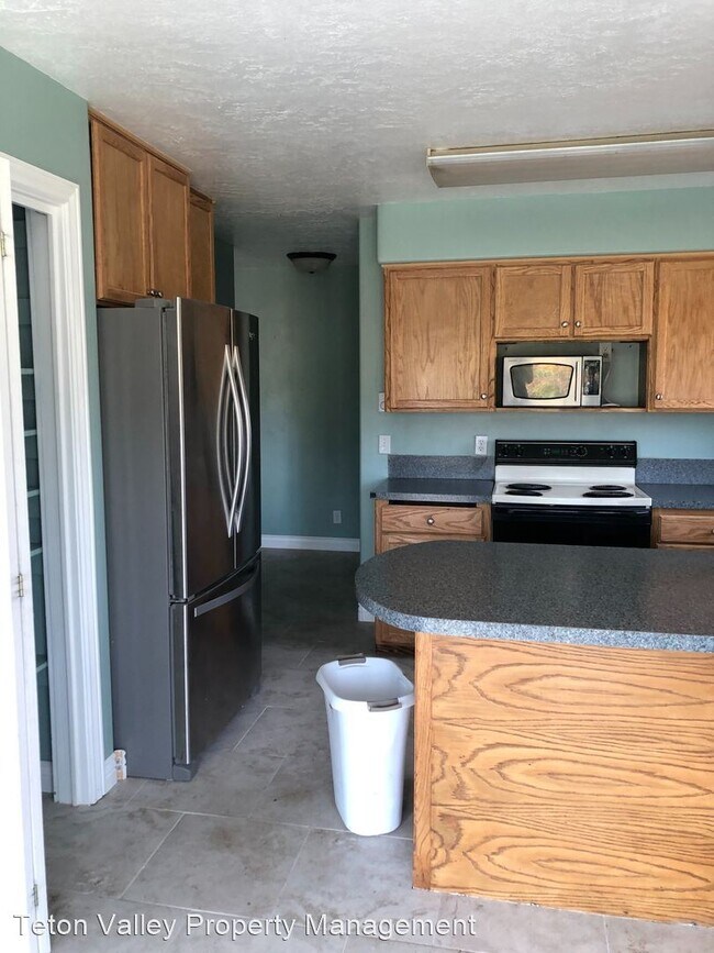 Foto del edificio - 4 br, 2 bath House - 1925 Alta North Road