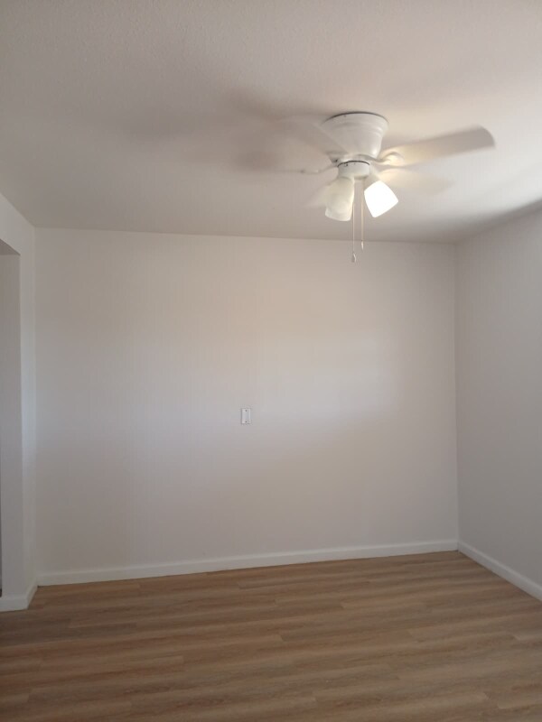 Foto del edificio - 3107 E Monte Cristo Rd