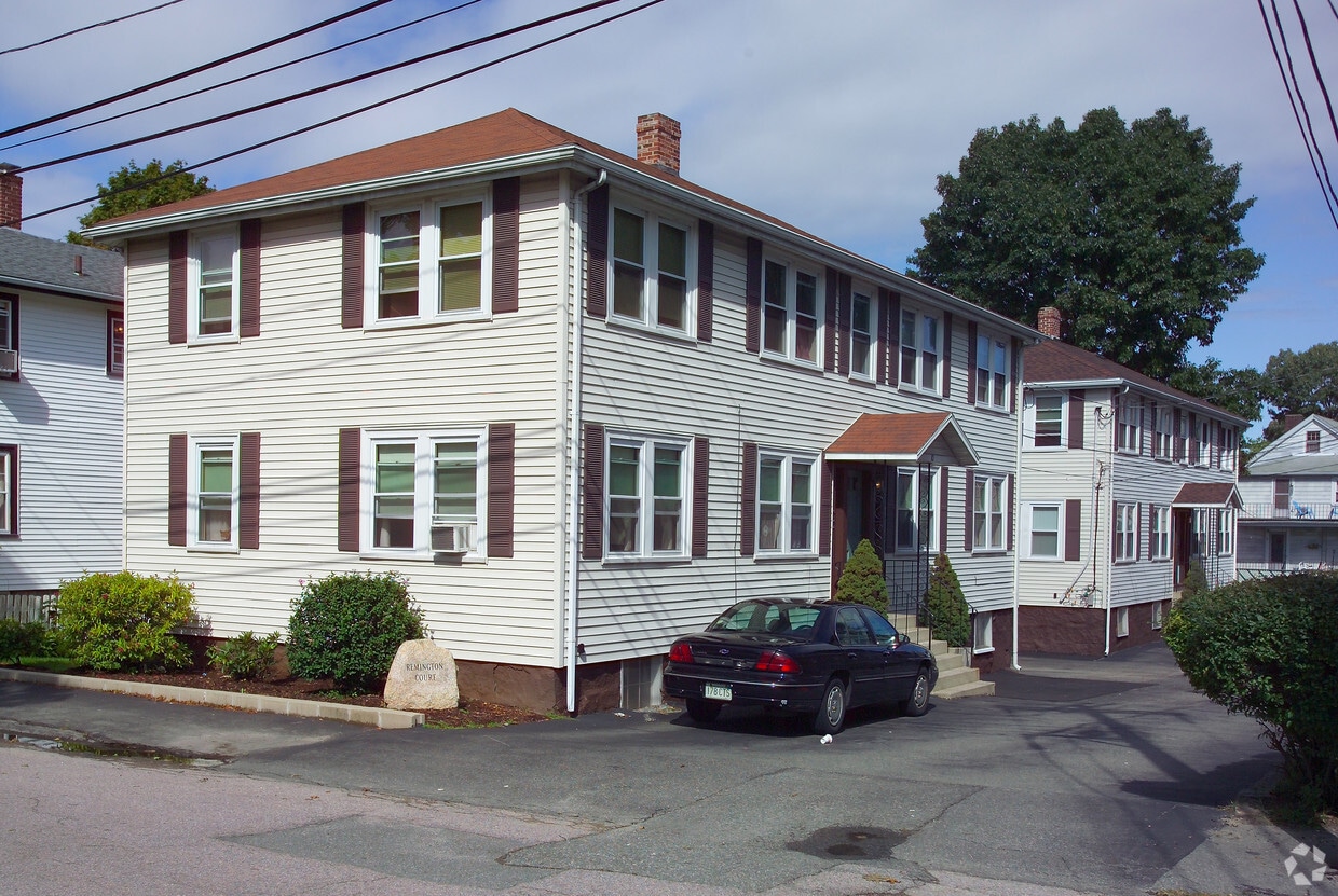 Primary Photo - 10-20 Remington Ct