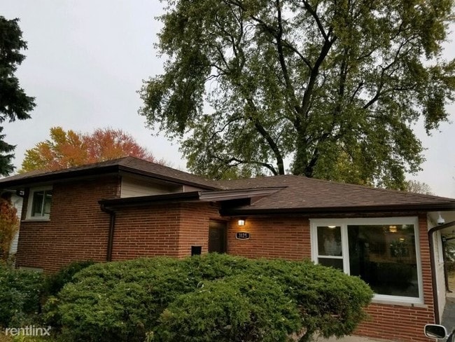 Building Photo - 4 br, 2 bath House - 3125 Woodworth Place