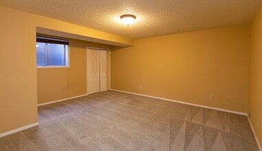 Building Photo - 2083 Sussex Ln