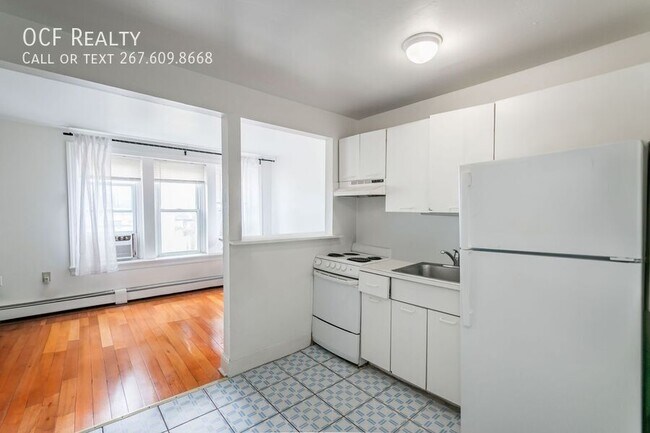 Building Photo - 400 N 32nd St