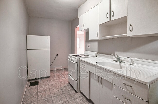 Foto del edificio - 81 N Hampton Rd