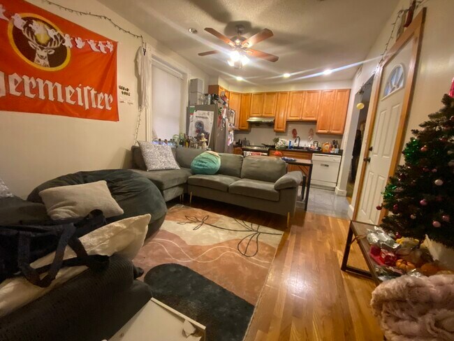 Foto del edificio - 127 Cedar St