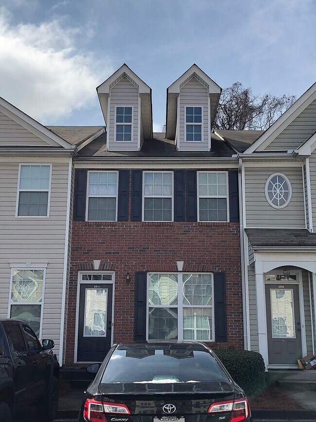 2728 Heathrow Dr, Lawrenceville, GA 30043 Townhome Rentals in