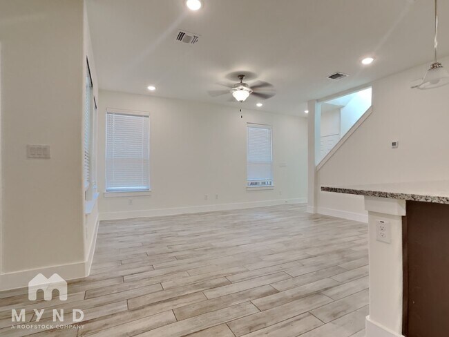 Foto del edificio - 407 Parkline Dr