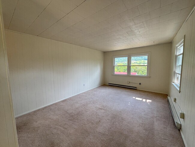 Living Room - 2171 Mountain View Ave