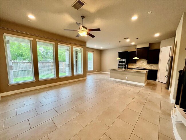 Building Photo - 9527 Scanlan Heights Ln