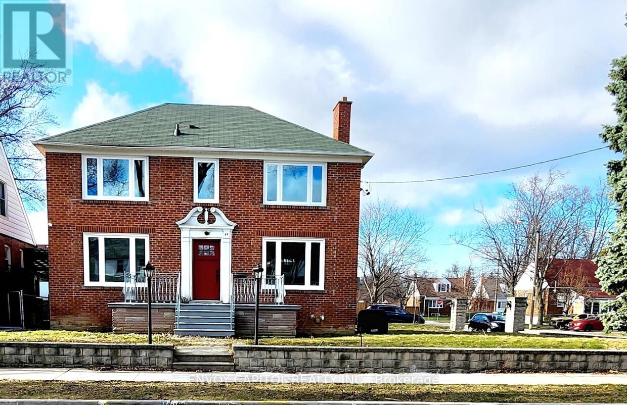 Primary Photo - 84 MacDonald Ave
