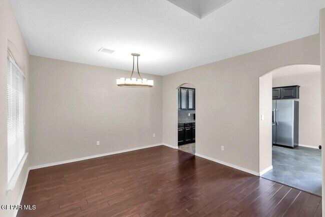 Foto del edificio - 14213 Silver Point Ave