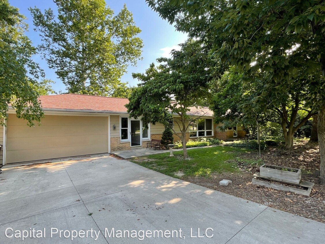 Primary Photo - 4 br, 2 bath House - 7820 Aboite Center Road