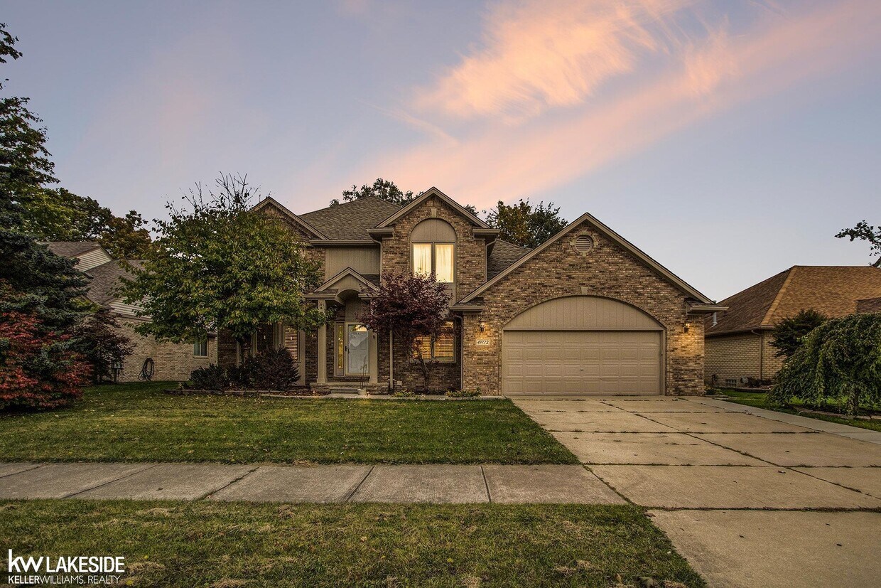 Primary Photo - 49772 Red Pine Dr