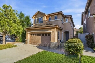 Building Photo - 30319 W Cedar Oak Ln