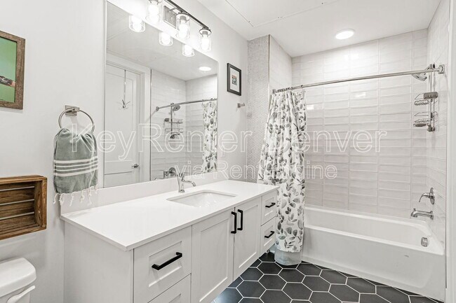 Building Photo - 2876 W 53rd Ave