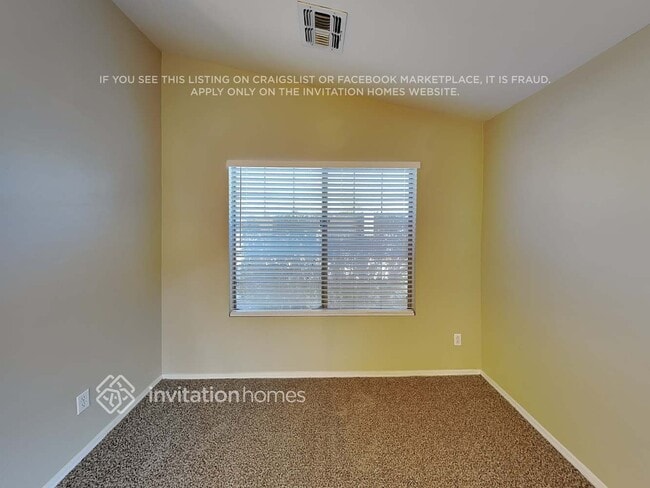 Building Photo - 16059 W Larkspur Dr