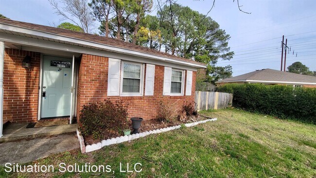 Foto del edificio - 3 br, 2 bath House - 1017 Tradewinds Road,