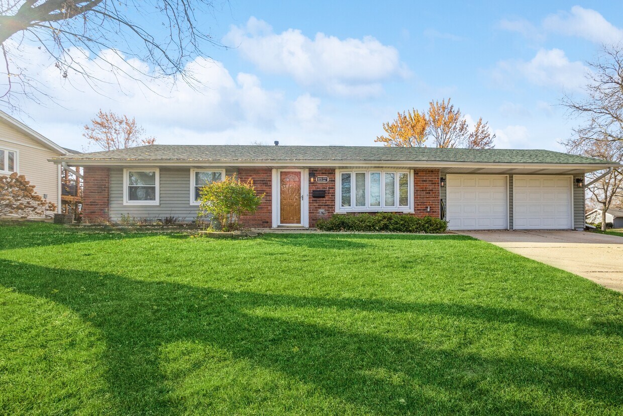 Foto principal - 923 Jeffery Ct