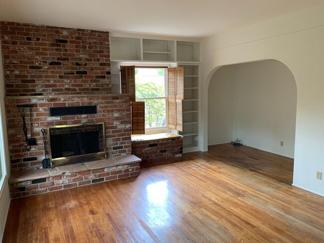 Foto del edificio - Great Location. 2 Bedroom Home